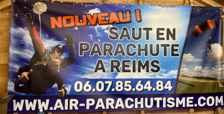 Marché de Noël Reims saut en parachute