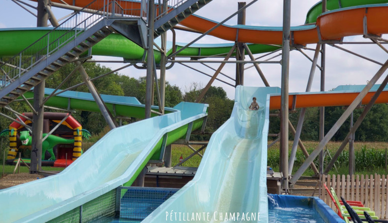 Zig zag parc descente toboggan